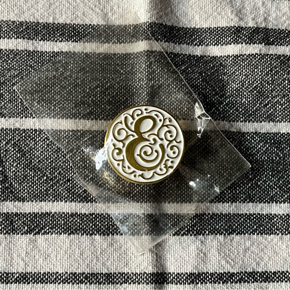 Monogram Letter "E" Script Cursive Small Round White Enamel on Gold Lapel Pin